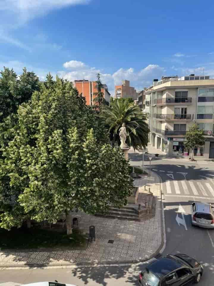 Spacious Home with Garage and Elevator in the Heart of Igualada