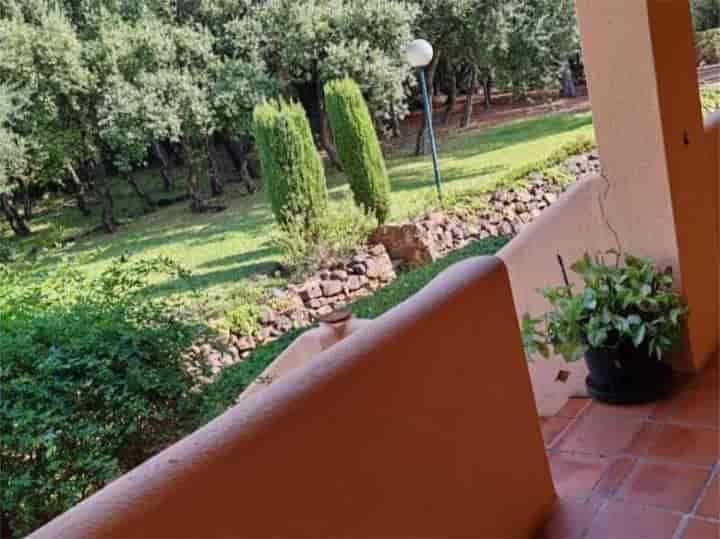 Sunny Duplex Oasis en el área de Seghers de Estepona