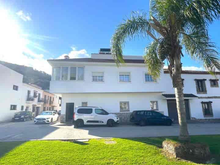 Charmantes Townhouse in San Martín del Tesorillo - Perfekt für Naturliebhaber!