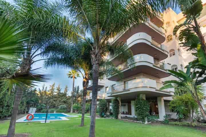 Sunny Two-Bedroom Apartment in Puerto Banús Near Hard Rock Casino