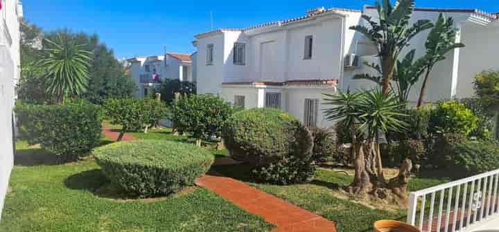 Charming 2-Bedroom Ground Floor Apartment in Puerto de Duquesa