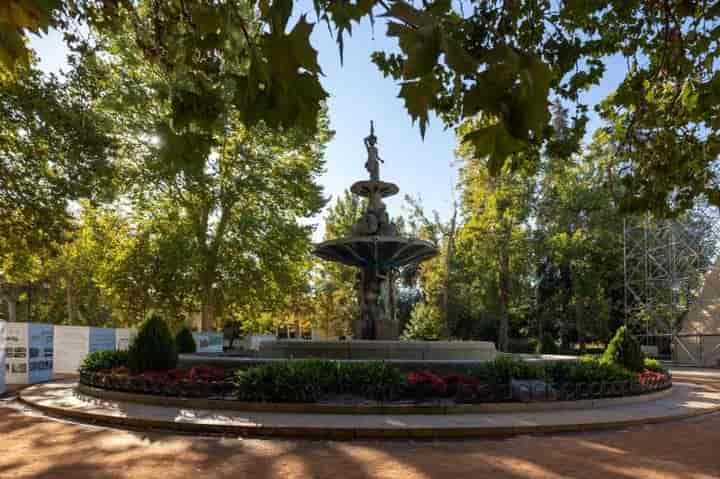 Spacious 232m² Apartment in the Heart of Granada - Carrera de la Virgen