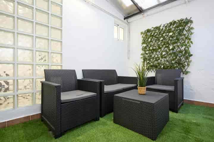 Charming Seasonal Rental in Sants-Montjuic, Barcelona