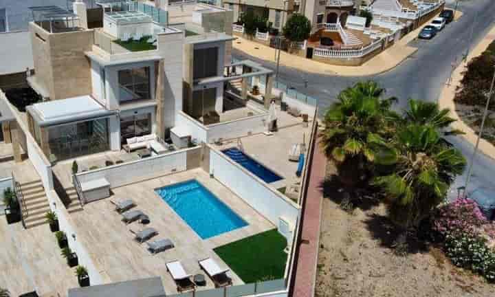 Modern Detached Villa in Serene Residential Area, Near Las Ramblas Golf