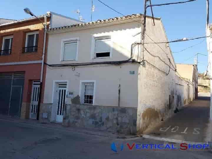 Charming 3-Bedroom Home for Sale in Caudete, Albacete