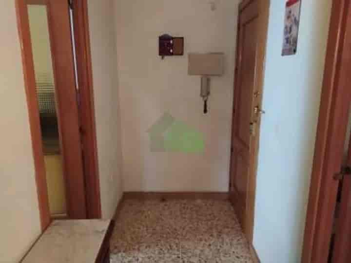 Bright Corner Apartment in Front of Príncipe de Asturias School