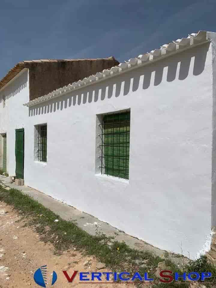 Charming Chalet for Sale in Caudete, Albacete