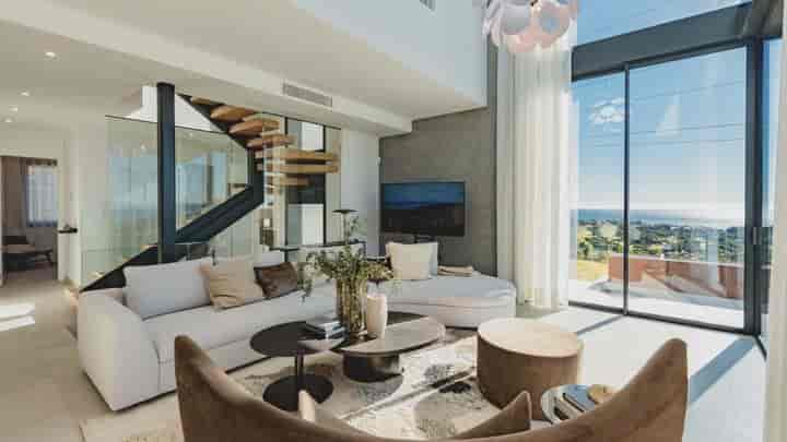 Coastal Bliss: Luxuriöse Doppelhaushälften mit atemberaubenden Meerblick