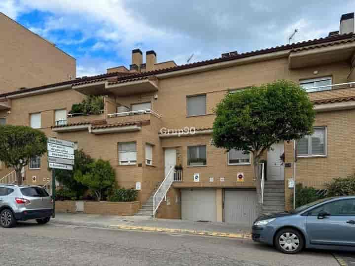 Exclusive Family Home in Torrefarrera with Pool Access