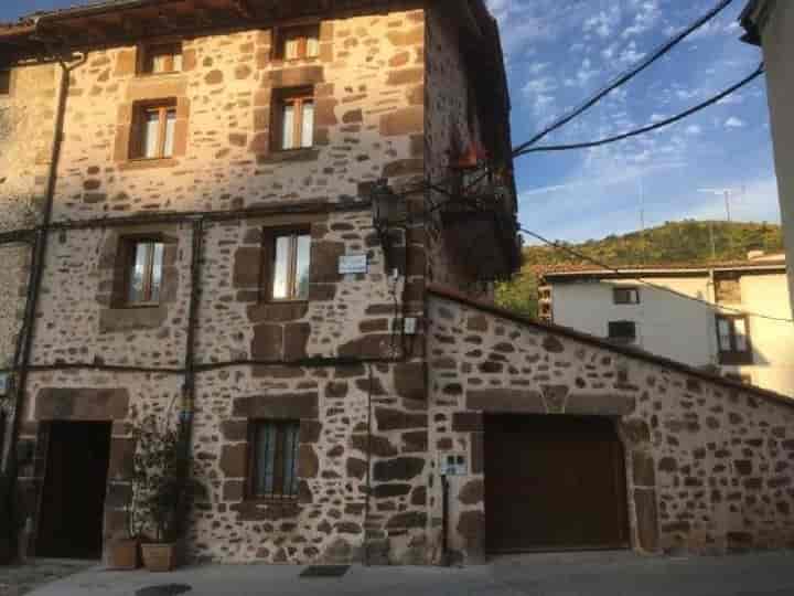 Charming 4-Bedroom Stone House in Ezcaray - Close to Skiing!