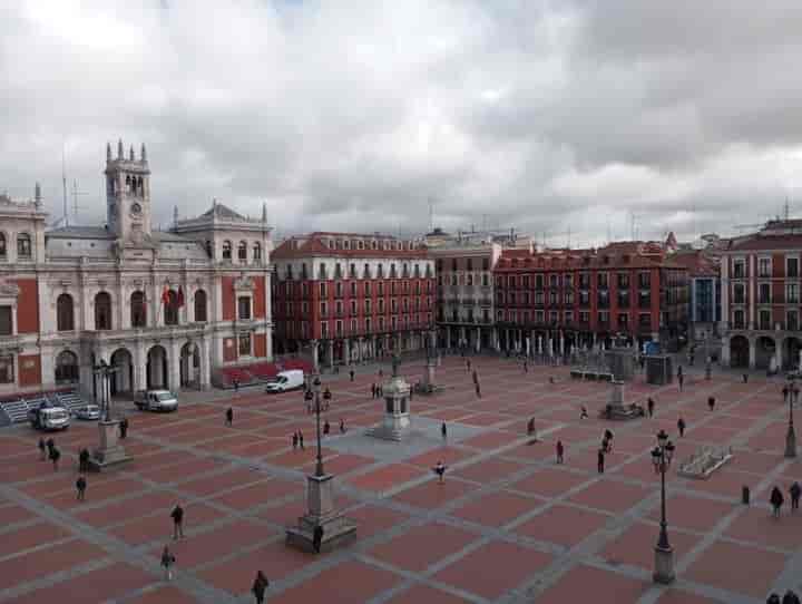 Stunning 2-Bedroom Suite in the Heart of Valladolid