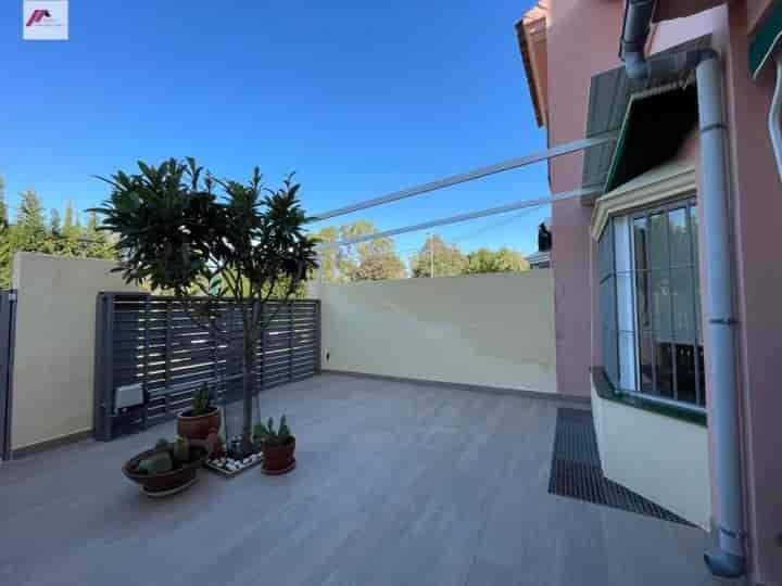 Charming Townhouse for Rent in Camaleón - Pinar Alto