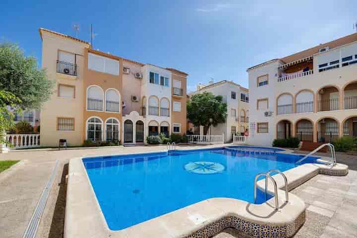 Charming 2-Bedroom Bungalow in Torrevieja, Alicante