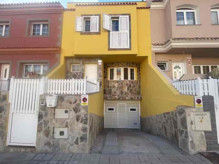 Stylish Townhouse in Cruce de Arinaga