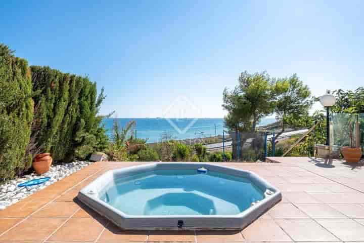 Stunning Corner Townhouse with Sea Views in Mirador de Cala Romana