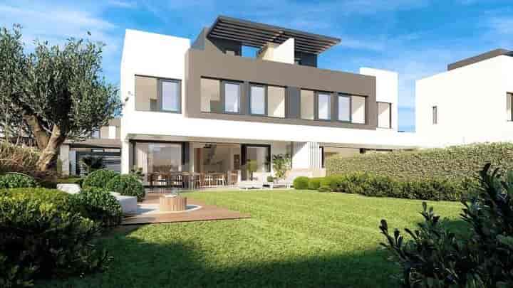 Luxury Living on the New Golden Mile in Atalaya