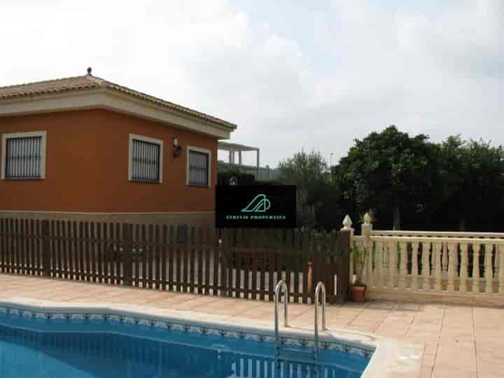 Charming Ground Floor Villa in Vistabella Golf Area