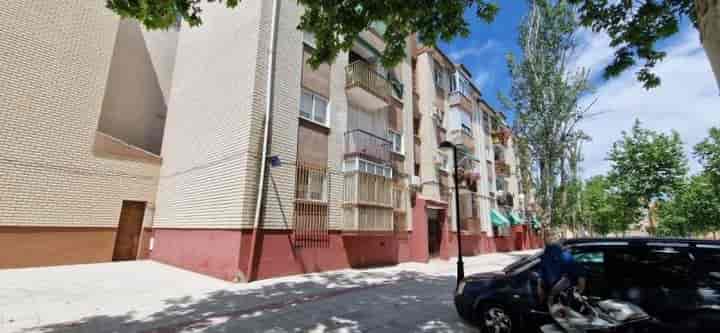 Charming 3-Bedroom Flat in El Pilar, Ciudad Real