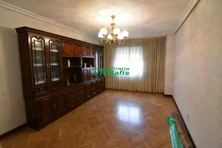 Spacious 148th Floor Apartment in Tranquil San Cristobal Area