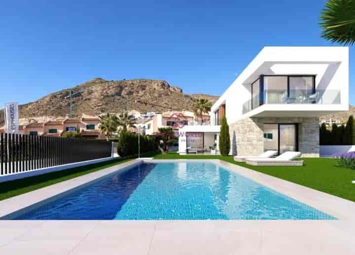 Luxurious New-Build Villas in Sierra Cortina, Finestrat