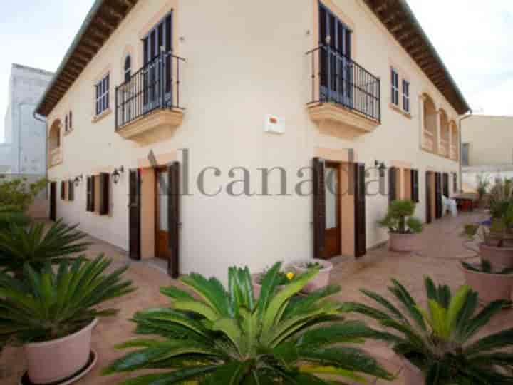 Family Haven with Commercial Space in Cala Ratjada, Mallorca