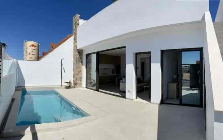 Modern Townhouses for Sale in Serena Golf, Los Alcázares