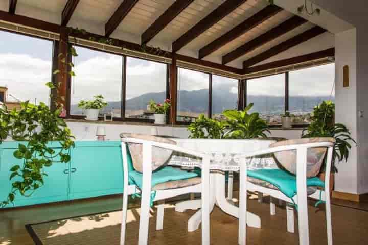 Charming Penthouse in Puerto de la Cruz: Your Dream Awaits!