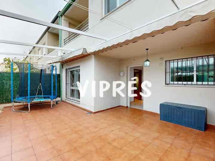 Charming Townhouse in Residential Universidad, Great Views!