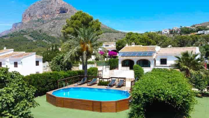 Stunning 4-Bedroom Villa in Montgó, Jávea