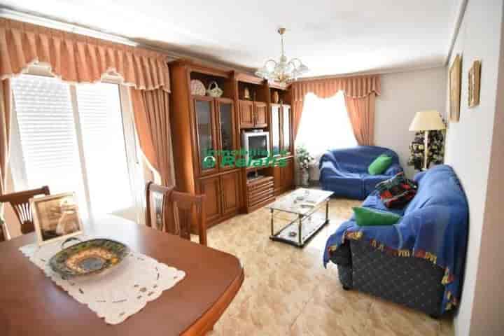 Charming 3-Bedroom Apartment in a Residential Area