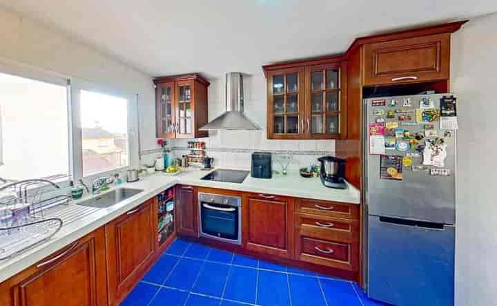 Cozy 1-Bedroom Apartment in the Heart of Purchil - Just 10 Minutes from Granada