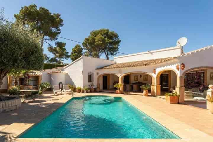 Charming Seaview Villa in Javea