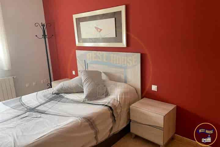 Spacious 2-Bedroom Apartment for Rent in Arcas, Just 10 Minutes from Cuenca