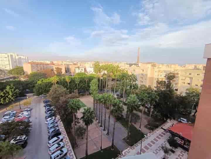 Charming 3-Bedroom Apartment in Málaga Near Antonio Banderas Promenade