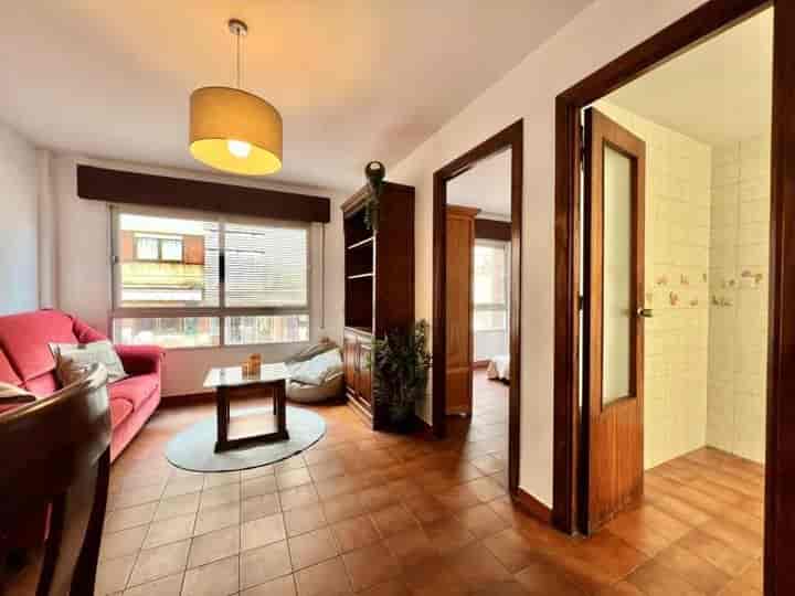 Charming Apartment for Sale in Central Granada - Close to Plaza de Gran Capitán