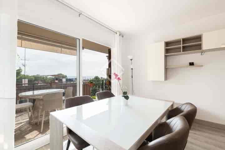 Cozy 70 m² Apartment with Stunning Sea Views in Bellamar, Castelldefels