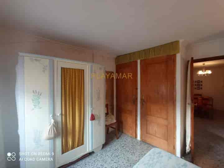 Charming 2-Bedroom Apartment in Central Cullera