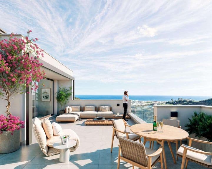 Stunning Semi-Detached Homes with Sea Views in Torrox Costa