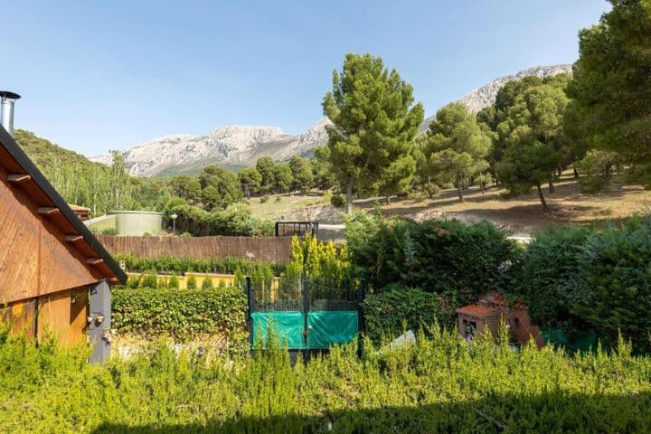 Charming Wooden Getaway in Iznalloz, Granada