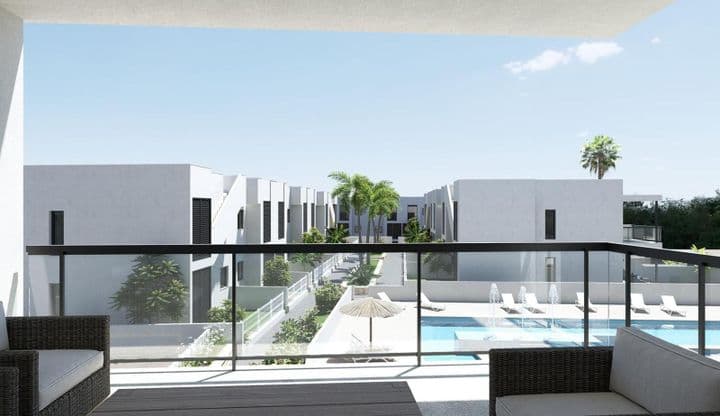 Coastal Living Awaits: New Builds in Torre de la Horadada