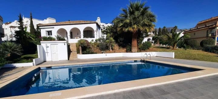 Очаровательная вилла на Mijas Golf с потрясающим видом на море