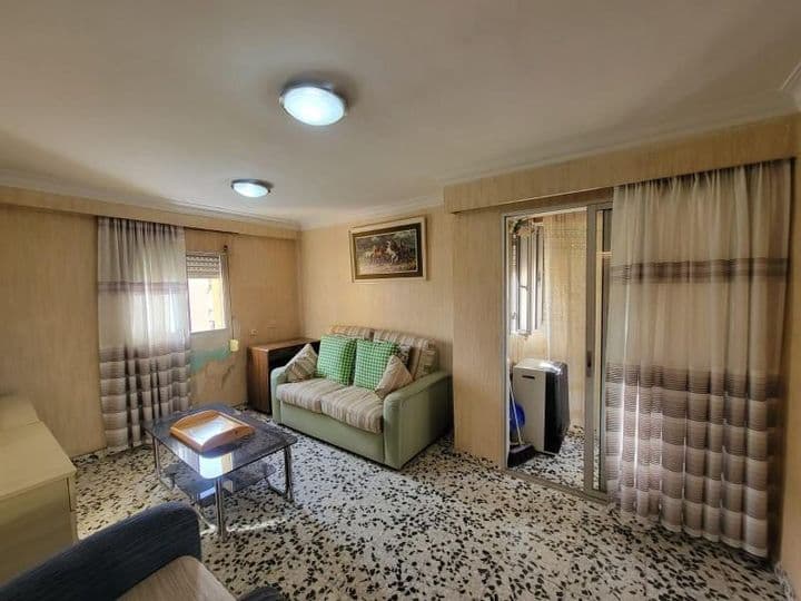 Charming Top-Floor Apartment in Simancas