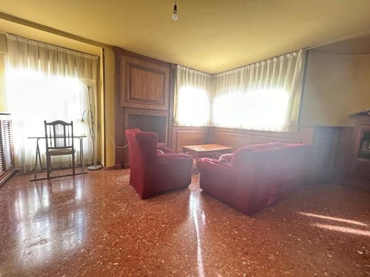 Spacious 3-Bedroom Apartment in Alfaro, La Rioja