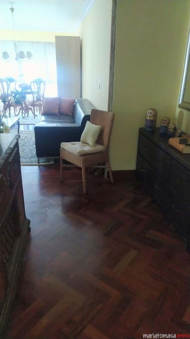 Charming 2-Bedroom Apartment in Central Santurtzi on Avenida Antonio Alzaga