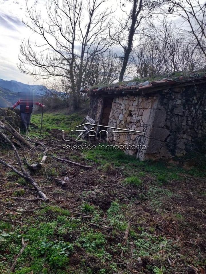 Rustic Stone Cabin for Sale in Belmonte with 11,000 m² of Land