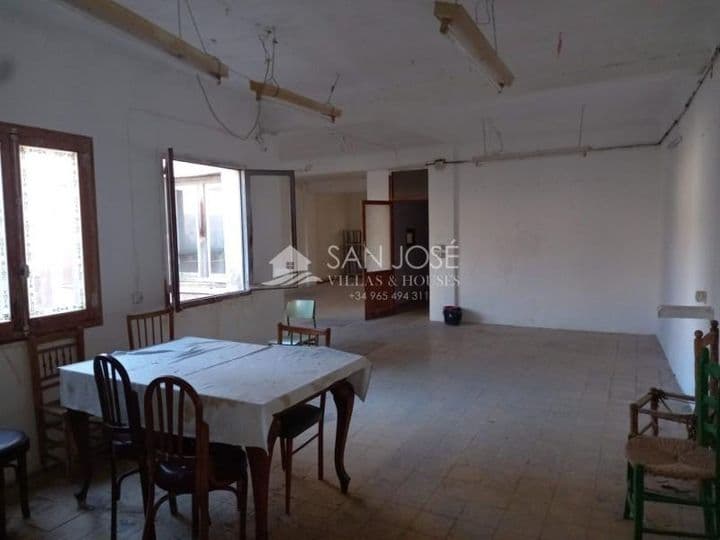 Bright and Spacious 1-Bedroom Flat in Monóvar Center