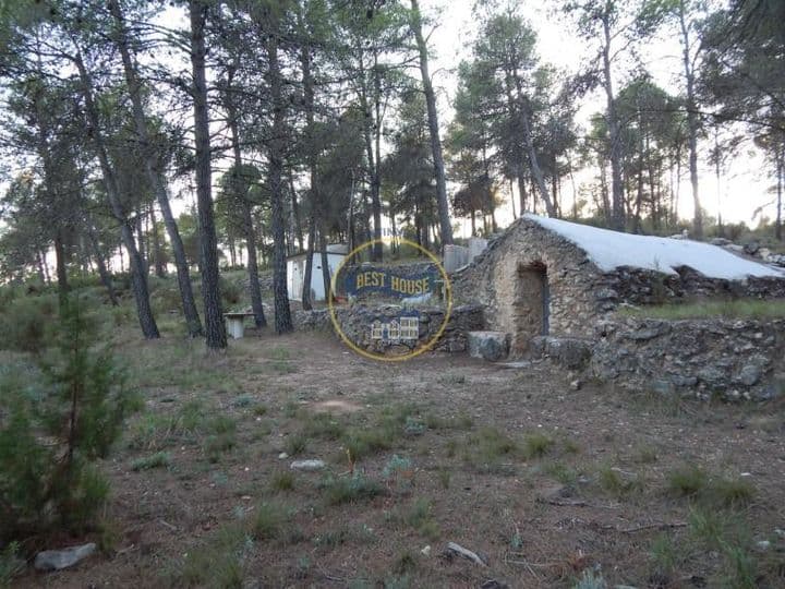 Charming Pinewood Lot mit Gemütlicher Retreat in Sierra Mariola, Bocairent (Valencia)