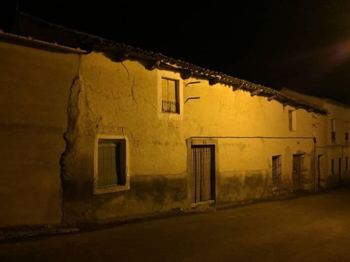 Charming Village House in Villalba de los Alcores, Valladolid