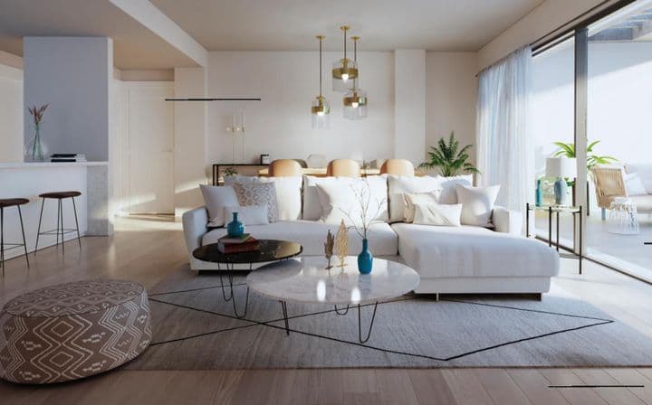 Оригинальное название: La Cala de Mijas: Your Dream Home Awaits!