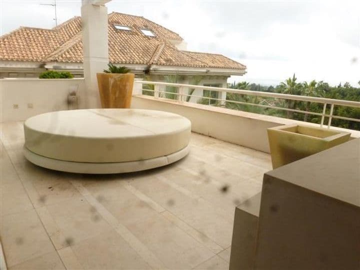 Traumhafter südwestlicher Duplex in Nagüeles, Marbella